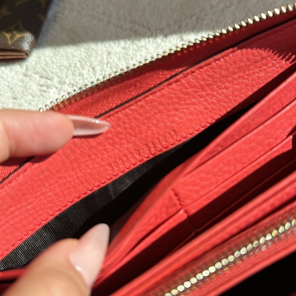 Gucci Pink Leather Zip Wallet - Picture 5 of 5